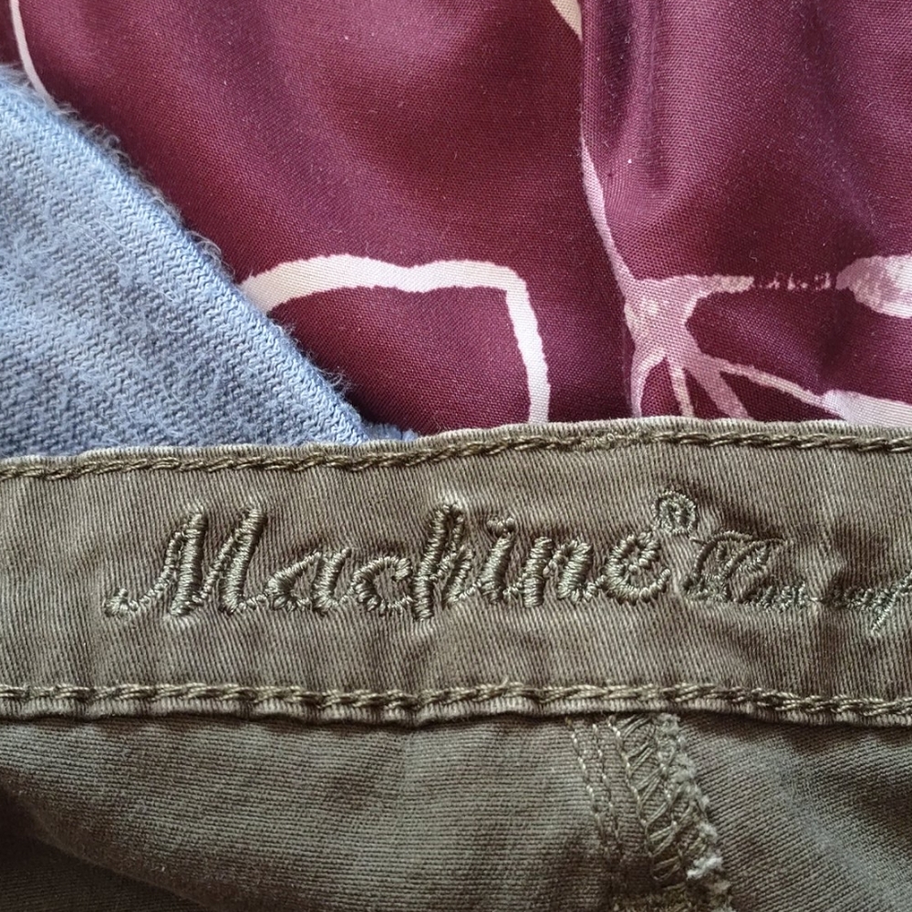 Machine distressed pants - Picture 2 of 2
